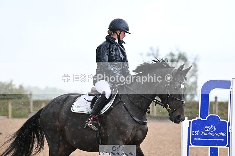 250827B-102234-00019 - Clear Round & Cls 1 Brit Nov 90cm