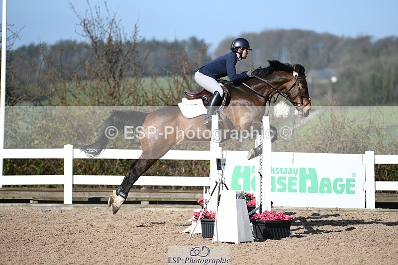 250330-102515-06105 - Cls 32 British Novice and 90cm