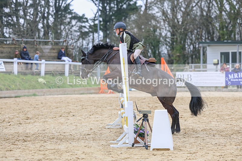 3E7A8202 - Class 11: Junior 70cm