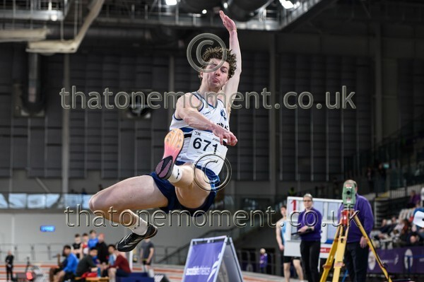 SeniorInd25-917269 - Field Male