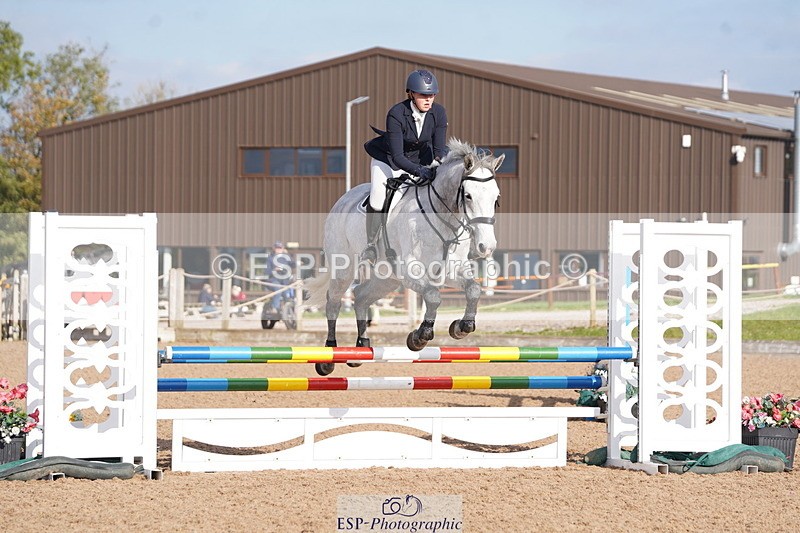 241005A-100104-04379 - SAT Cls 8 Snr British Novice & 90cm Open