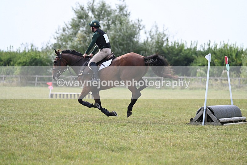 WJ7_7355 - 60cm XC Time 13:54 to 14:20