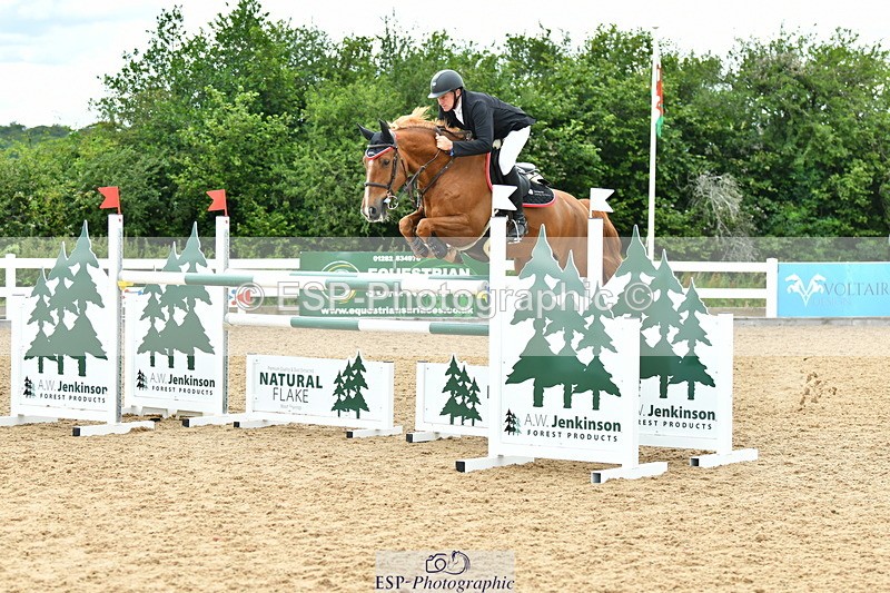 230721A-143724-07007 - Cls 22, 1 Star Gold 1.30m