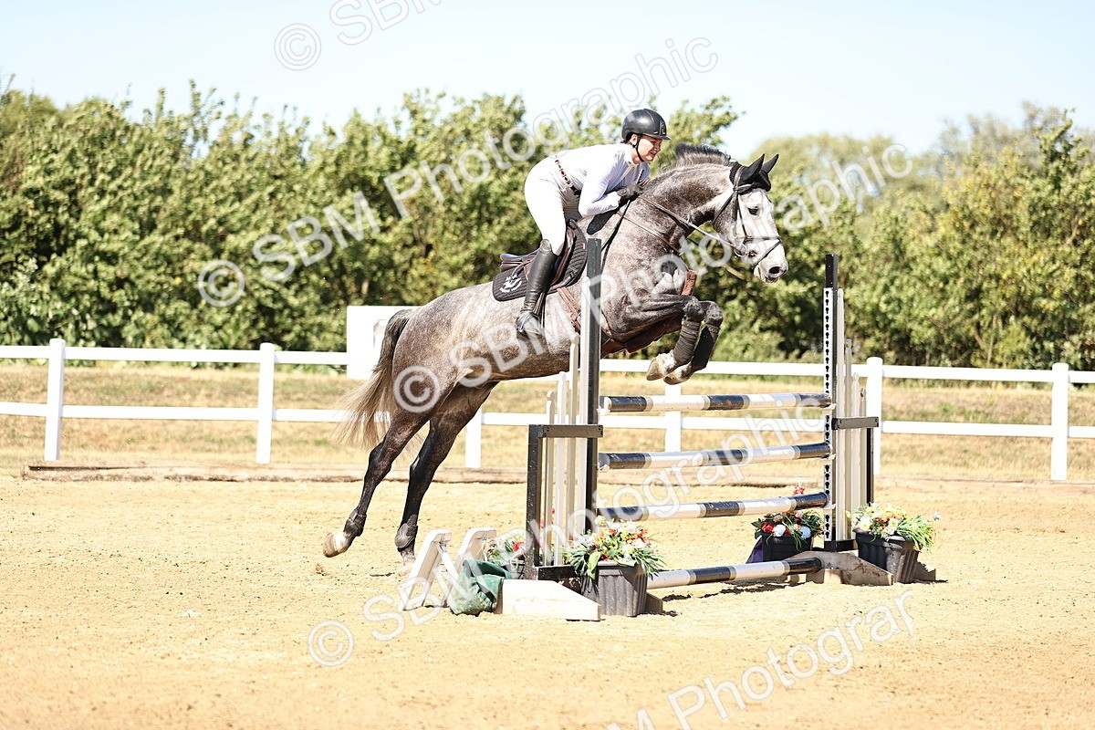 SBM_015423 - Class 16 - Senior foxhunter - 1.20m Open