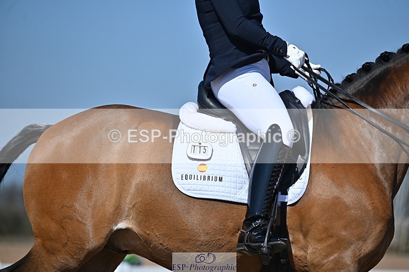 250405-105651-10065 - 115-Isla.Sully-Vagabond.De.Massa