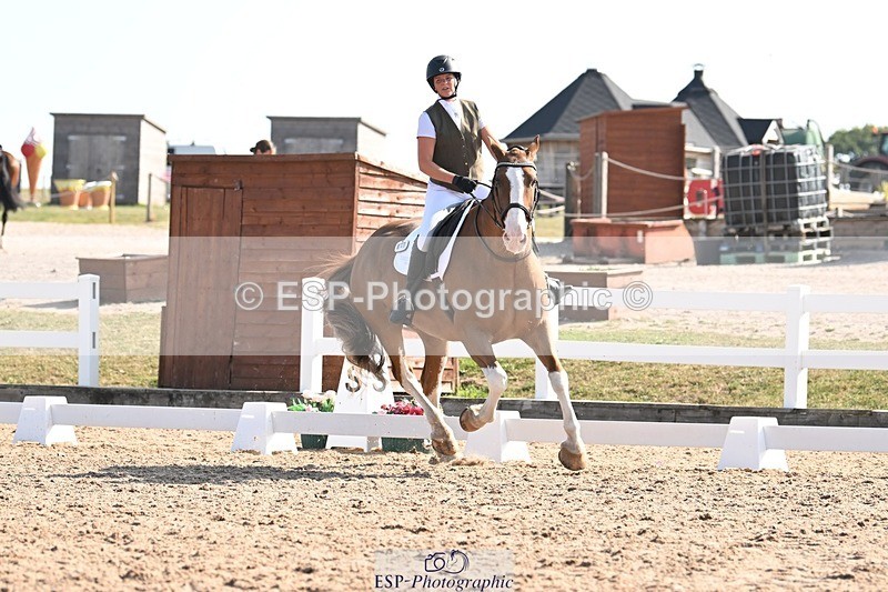 250816-101730-03338 - 048-Kirsty.ClackworthyStitch