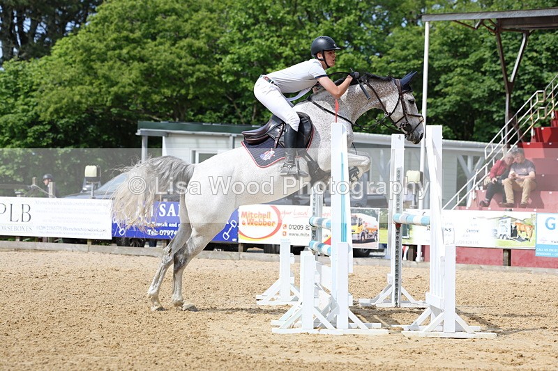 3E7A7225 - Class 7: Senior Newcomers/1.10m open
