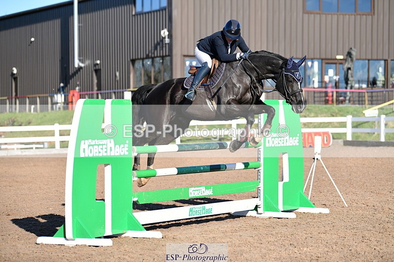 231110A-133555-00617 - Cls 5 Newcomers & 1.10m Open