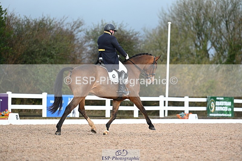 240218A-093815-05169 - 201-Emily.farleigh-Wake.up