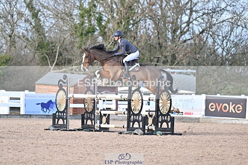 251126-124226-00504 - Cls 4 Newcomers and 1.10m