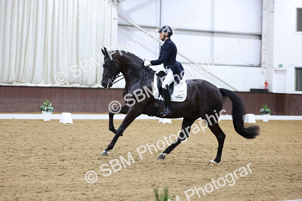 SBM_009758 - Class 14 - FEI Grand Prix - 19.27-20.27