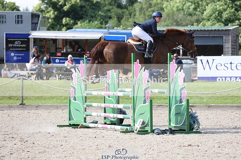 250614A-163631-08354 - Cls 30 1.05m Amateur Q and Open