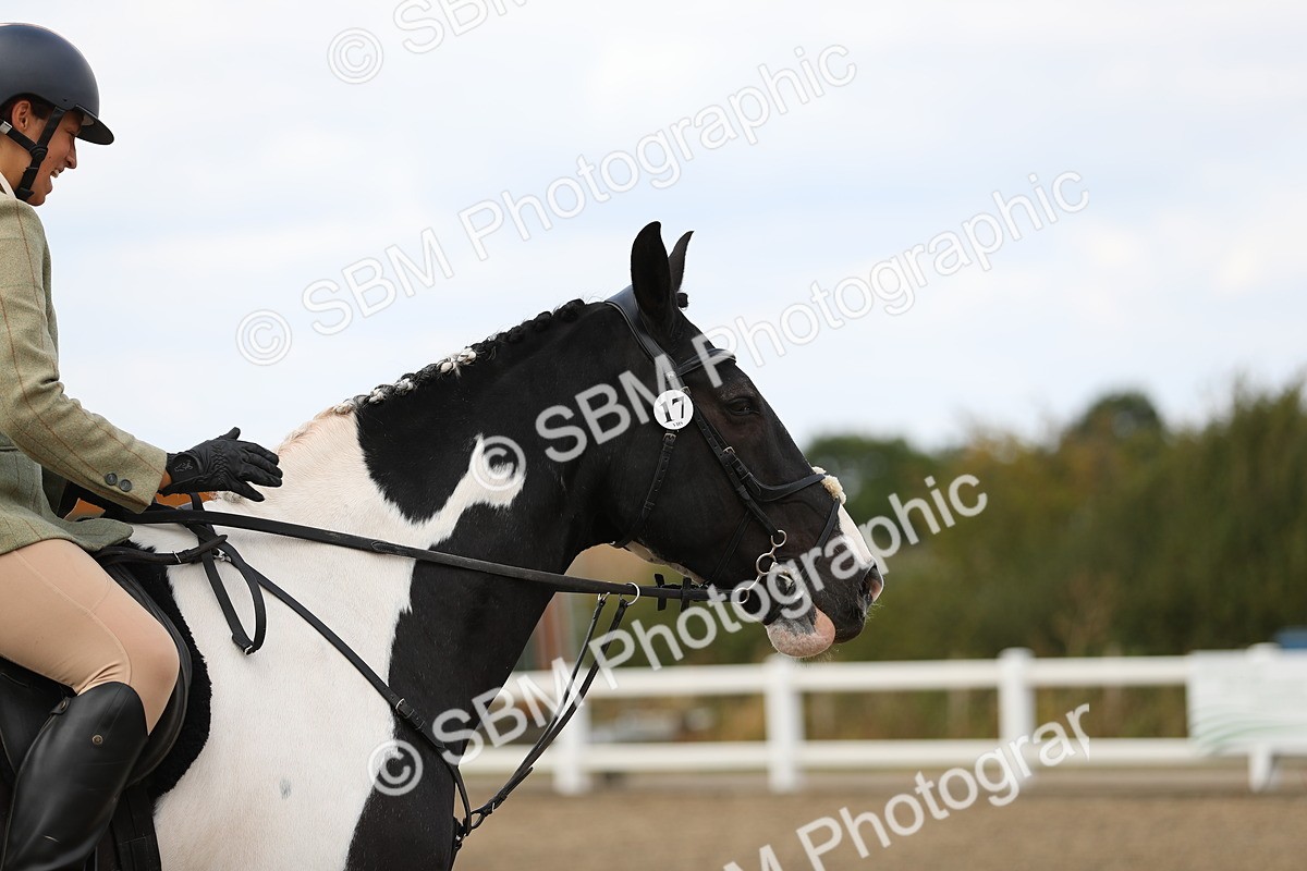 SBM_05648 - Class 48a Style & Performance 70cm (15-19)