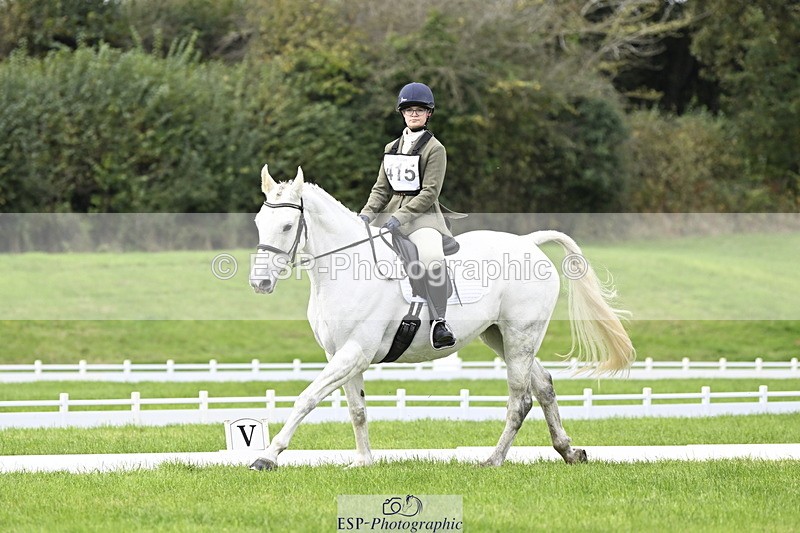 251023A-115017-03962 - F-415-Tara.Leddy