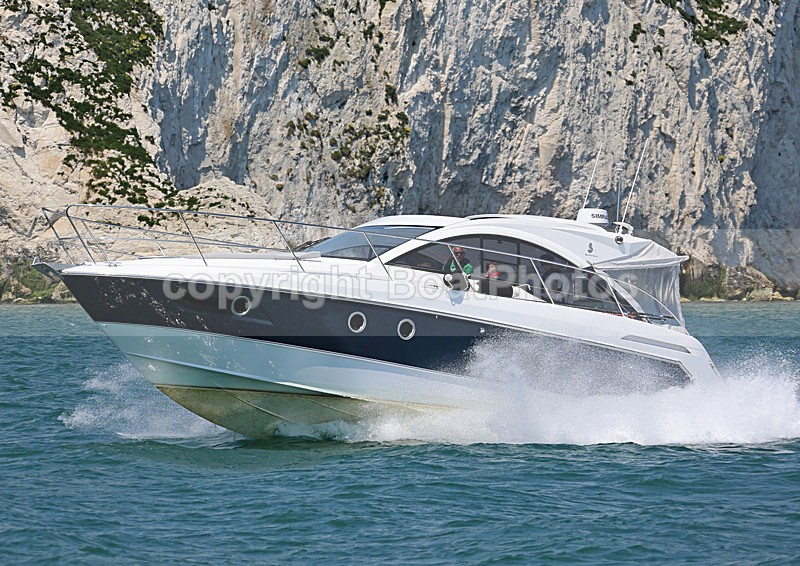 130526 SEAGILLS BENETEAU GRAN TURISMO WT7A5050 - Motorboats - Hardtop