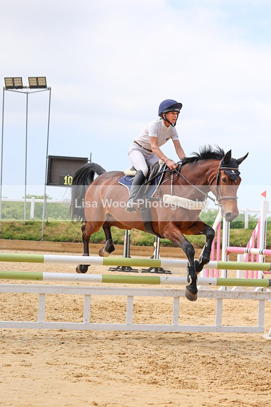 3E7A0549 - Class 10: Senior 95cm open