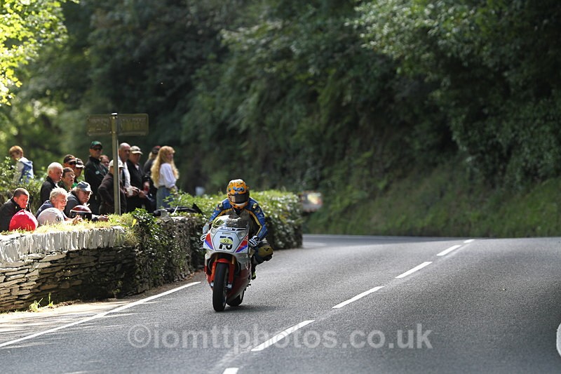 FOM_1054 - Classic TT Lap of honour