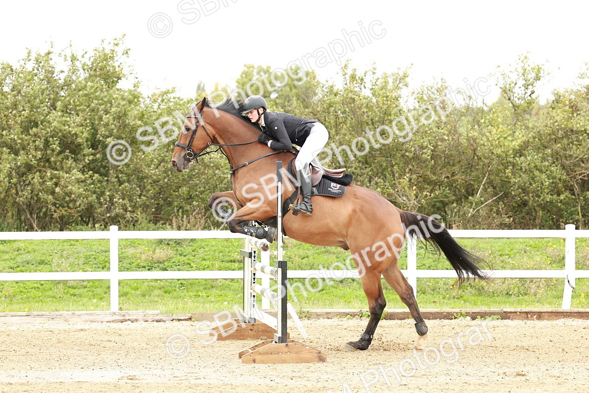 1I0A7651 - Class 4 - Senior Newcomers 1.10m