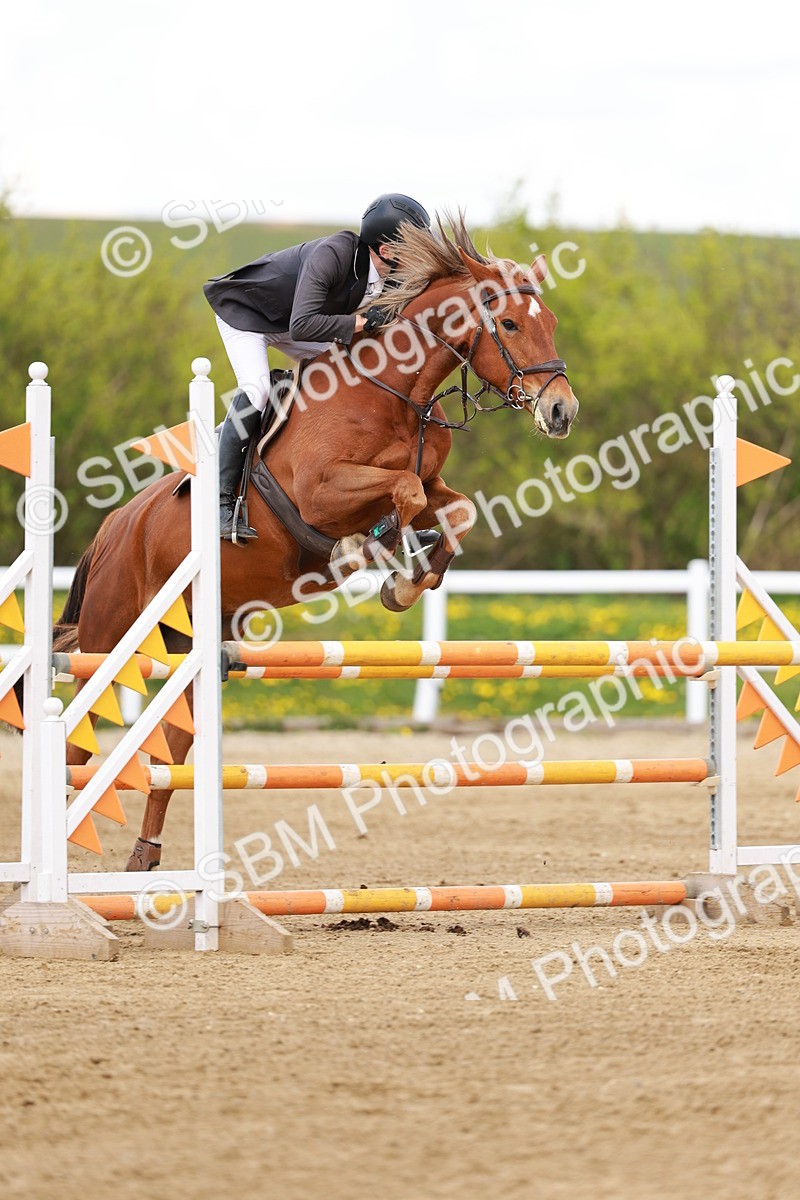 SBM_001986 - Class 4 - Senior Newcomers - 1.10m