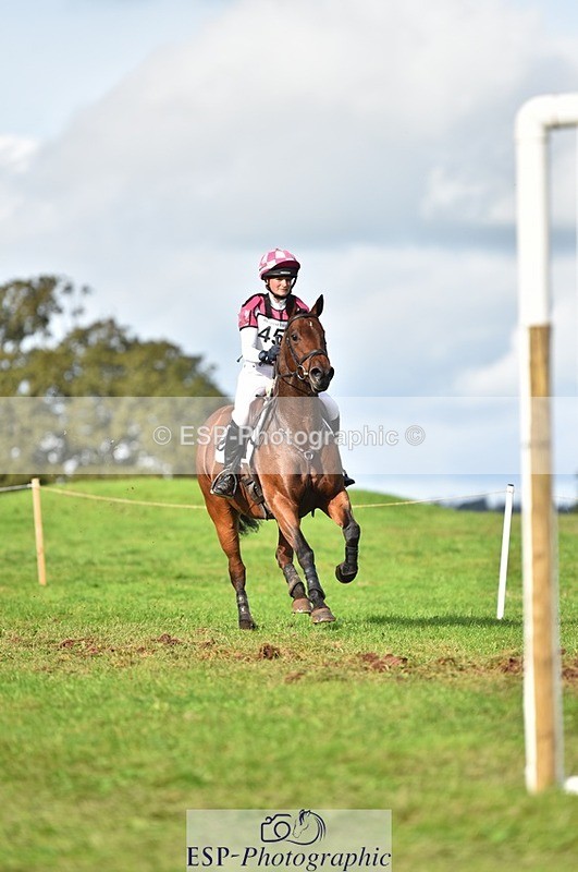 231021-143354-18930 - 454-MILTONHILL.MALENKI-Holly.Horton-SC+XC