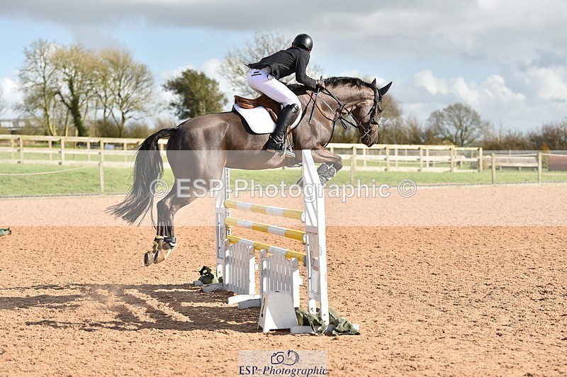 240306A-140502-01558 - Cls 4 Newcomers and 1.10m Open