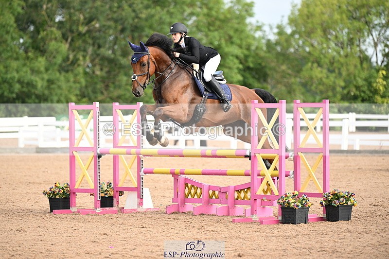 240802A-083242-03191 - Cls 21 A&B Brit Nov & 90cm Open