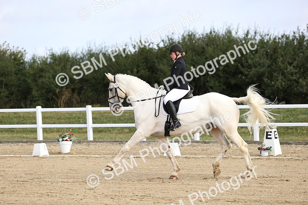 SBM_015364 - Class 14 - Novice 23 - 9.05-10.08