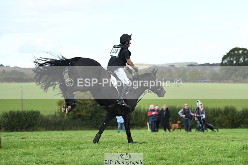 231022-134510-28731 - 329-RINGFORT.REVE.DU.MOULIN-Andrew.Downes-XC