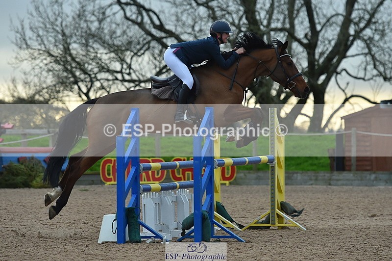 231119A-150848-06362 - Sun Cls 11-13 Children on Horses 90cm, 1m & 1.10m