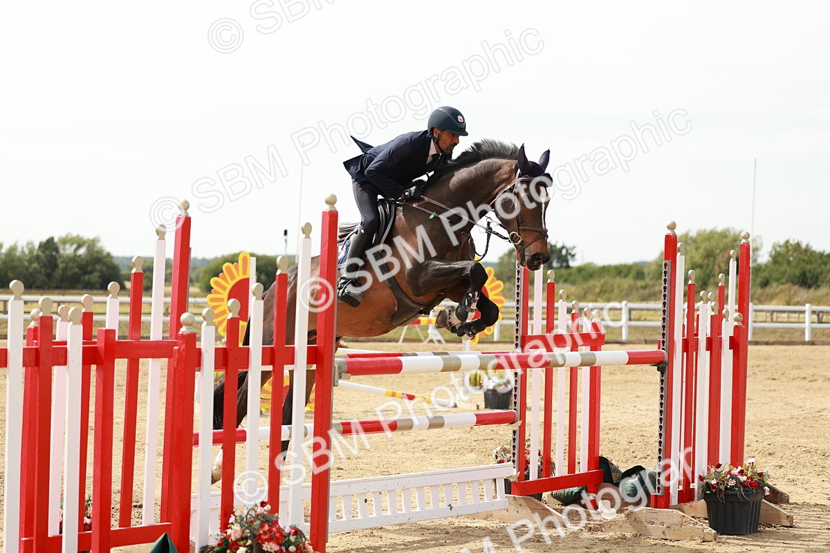 SBM_008197 - Class 4 - Senior Foxhunter - 1.20m Open