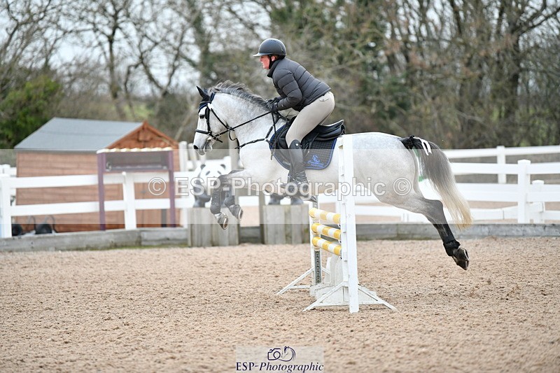 240112A-094202-00140 - Cls 2, British Novice and 90cm Open