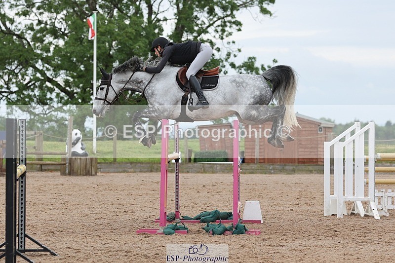 250524-101424-04107 - Cls 13  A&B 1.05m & 1.10m open