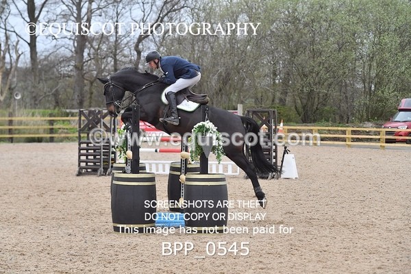 BPP_0545 - CLASS 4 FRI Senior Newcomers/ 1.10m Open