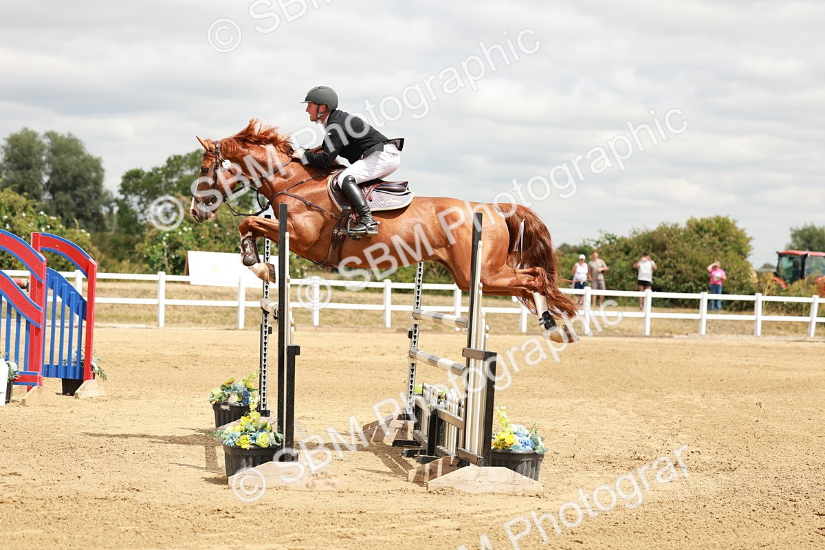 SBM_018424 - Class 21 - Senior Newcomers Championship 2d Rd