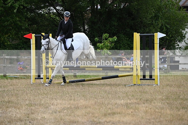 WJ6_0657 - Class 14 Intermediate Jumping 75cm