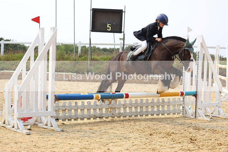 3E7A2820 - Class 10: Junior 60cm