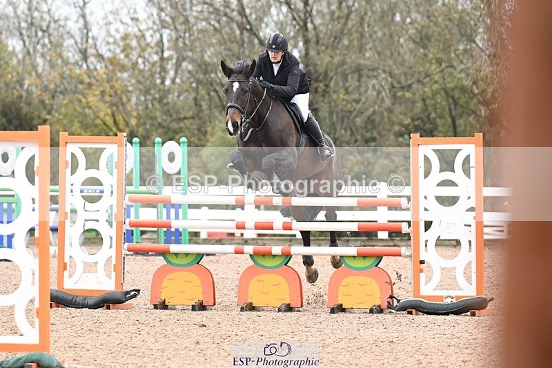 251105-143321-00906 - Cls 06 Fox & 1.20m