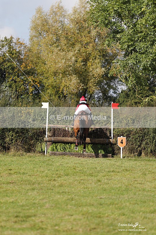  WWHT 171021 3132 - Intermediate (0.90m)  17/10/21