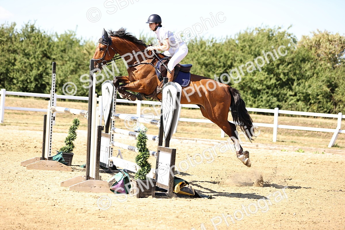 SBM_015591 - Class 16 - Senior foxhunter - 1.20m Open
