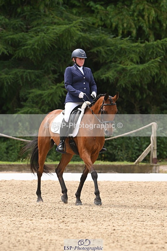 250719A-121334-04682 - 017-Samantha.Meech-Breezeblock