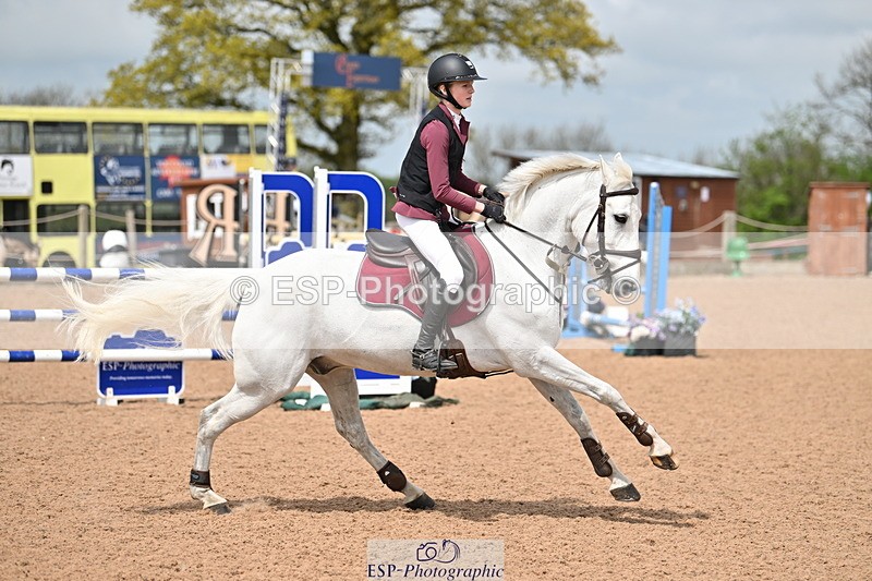 240506A-123936-08749 - Cls 5 Pony Foxhunter & 1.10m Open