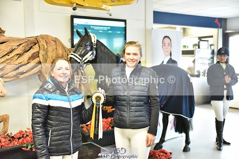 250214-153310-02546 - Advanced Medium Silver Presentations