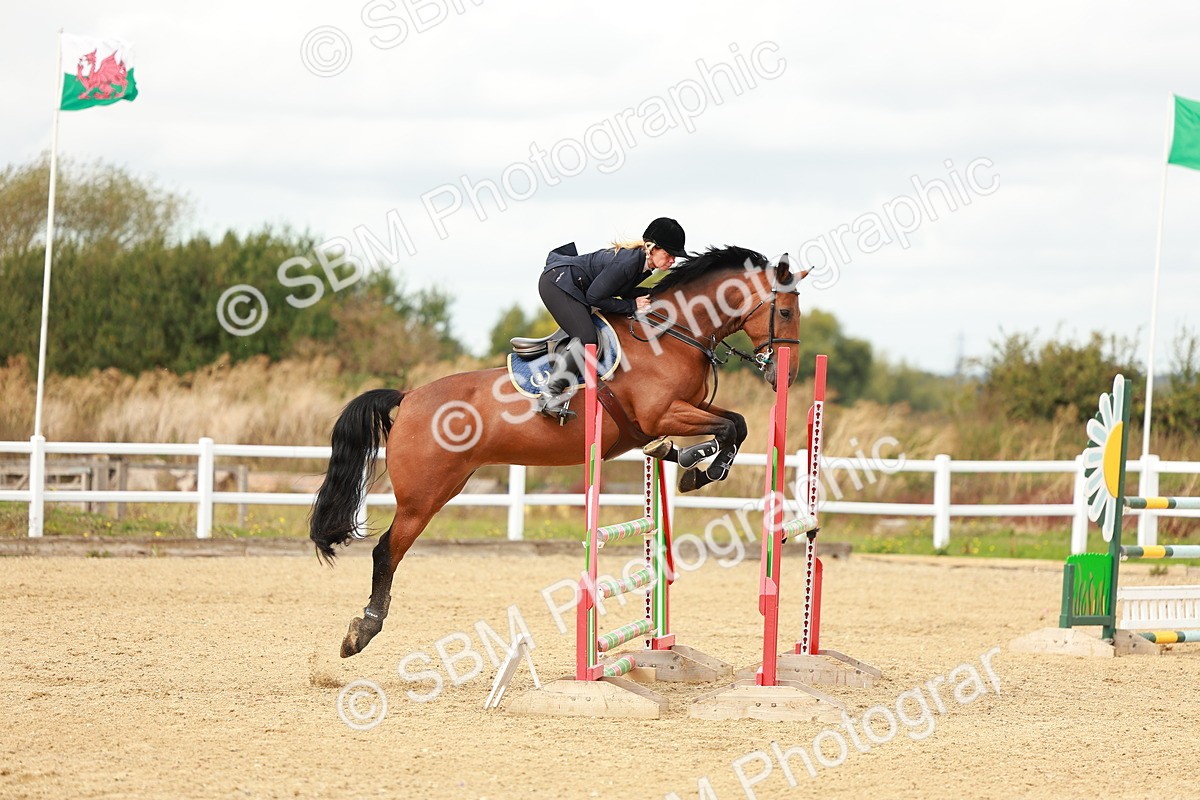 SBM_001395 - Class 4 - Senior Newcomers - 1.10m