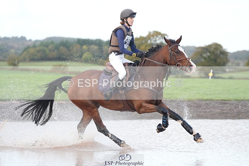 251024A-155357-14624 - C-252-Margaux.Crouail