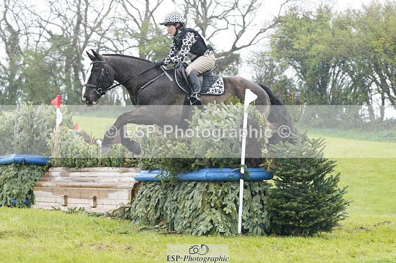 250418-141636-05220 - 216-Kt.English-Baillie-CRISTAKELL.MR..DOUGAL