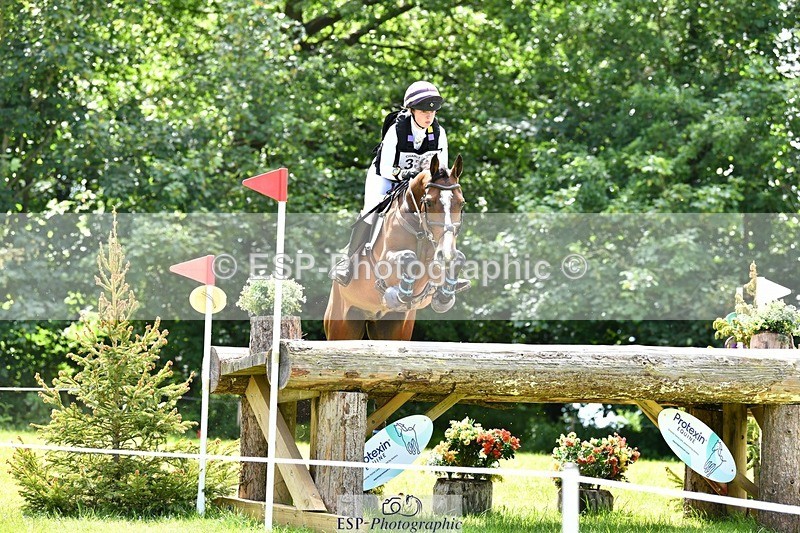 260530A-123533-13977 - C-384-Katie.Maclean