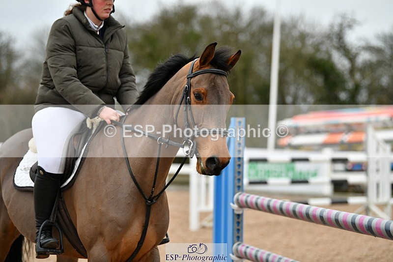 240112A-124827-00833 - Cls 5 Newcomers and 1.10m Open