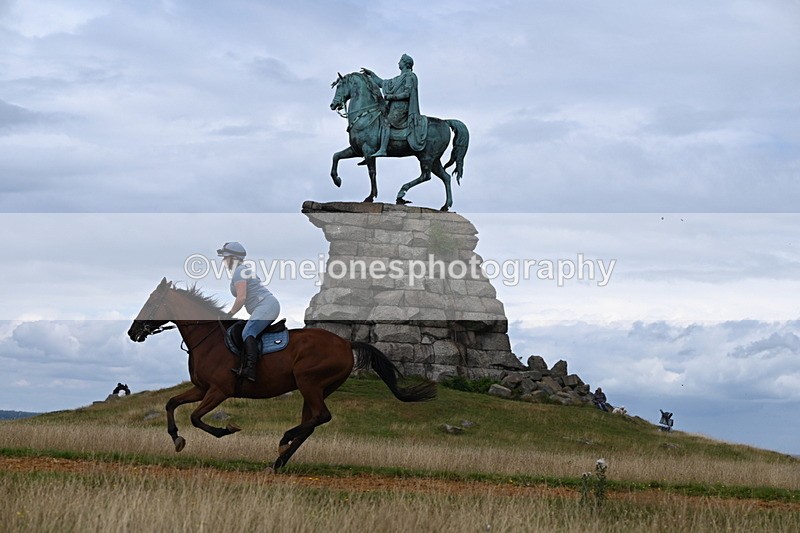 DSC_7641 - Time at Statue 13:16 to 13:52