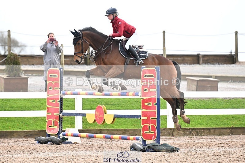 251206-133806-01149 - Cls 13 Snr Foxhunter and 1.20m