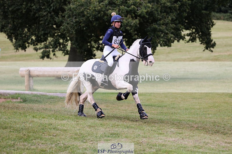 240825X-165920-37847 - 80cm XC 16.30 to 17.30